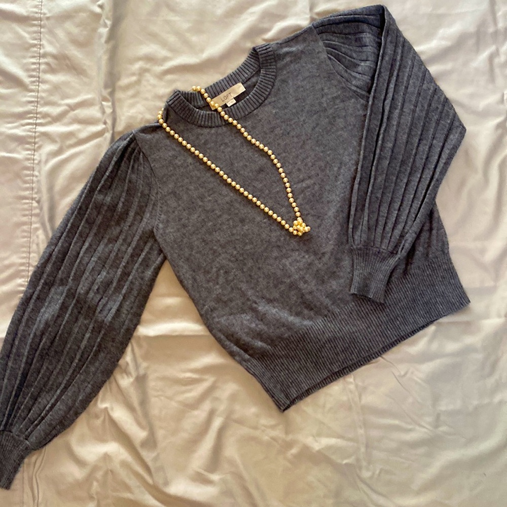 Loft Grey cropped puff sleeve sweater